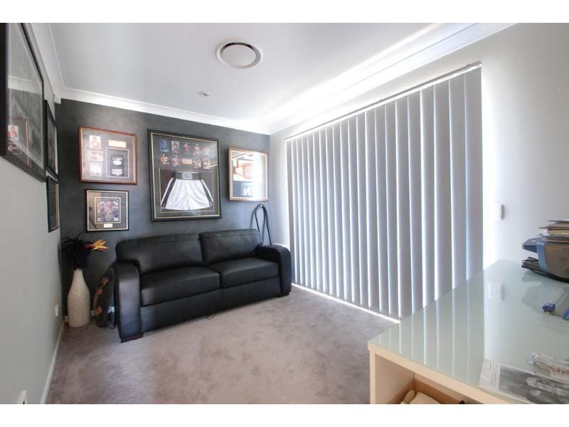 15 Summerwine Street, Burleigh Waters QLD 4220