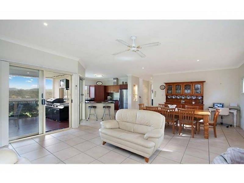 75 Sky Royal Terrace, Burleigh Heads QLD 4220
