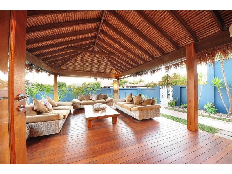 22 Tropicana Circuit, Burleigh Waters QLD 4220