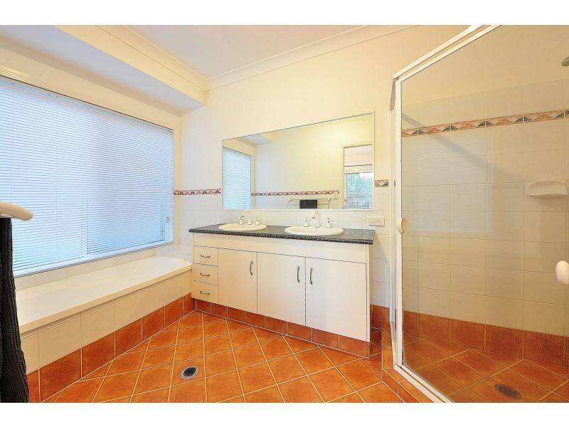 22 Tropicana Circuit, Burleigh Waters QLD 4220