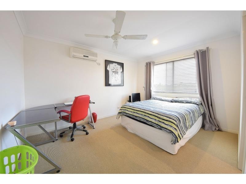 22 Tropicana Circuit, Burleigh Waters QLD 4220
