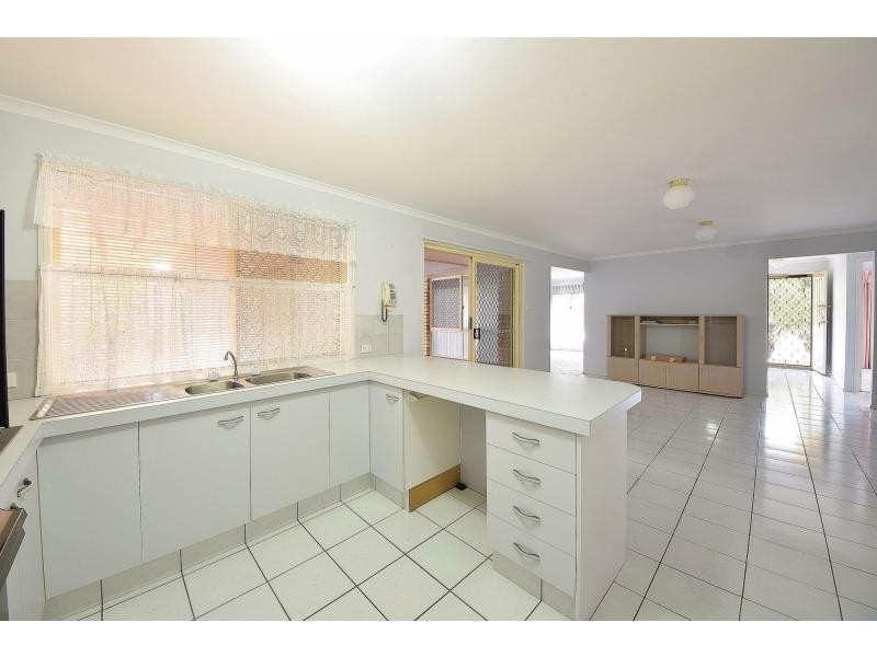 6 Fimiston Place, Burleigh Waters QLD 4220