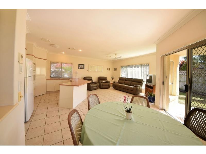 3 Fulmar Place, Burleigh Waters QLD 4220
