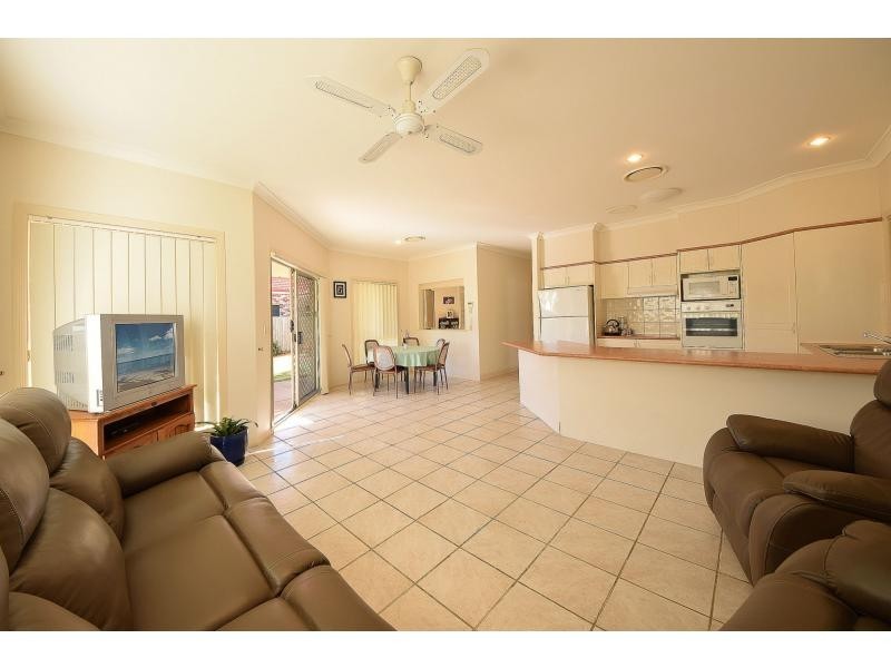 3 Fulmar Place, Burleigh Waters QLD 4220