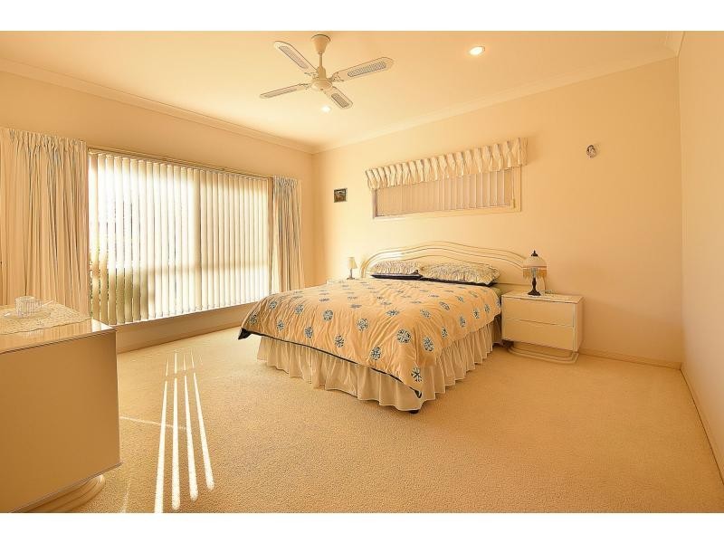 3 Fulmar Place, Burleigh Waters QLD 4220