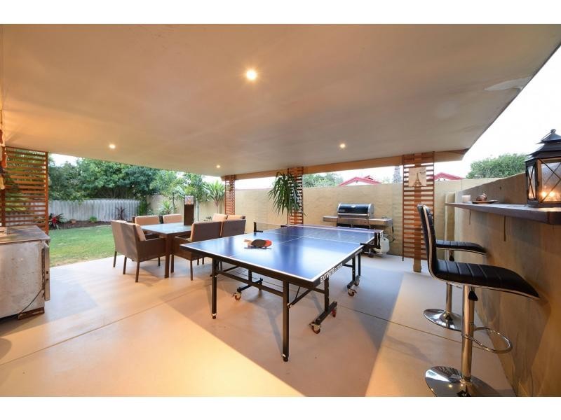 22 Bluejay Street, Burleigh Waters QLD 4220