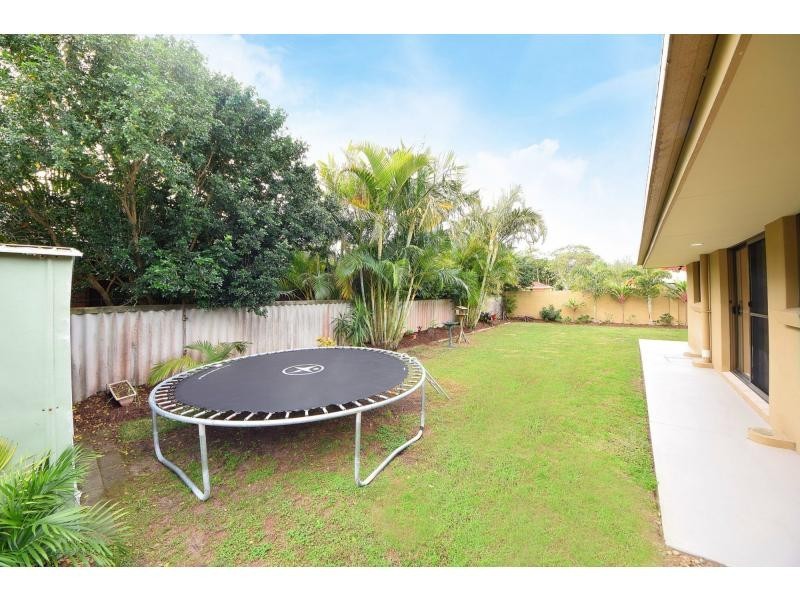 22 Bluejay Street, Burleigh Waters QLD 4220