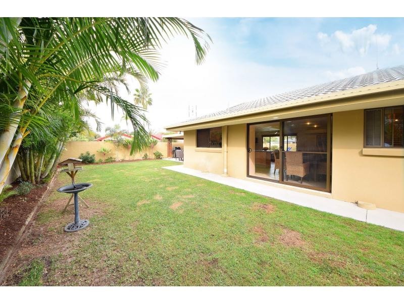 22 Bluejay Street, Burleigh Waters QLD 4220