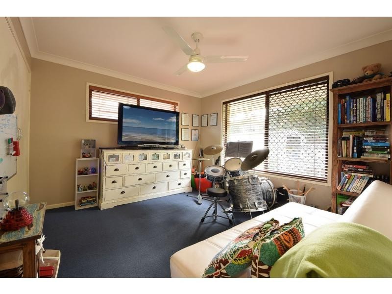 22 Bluejay Street, Burleigh Waters QLD 4220