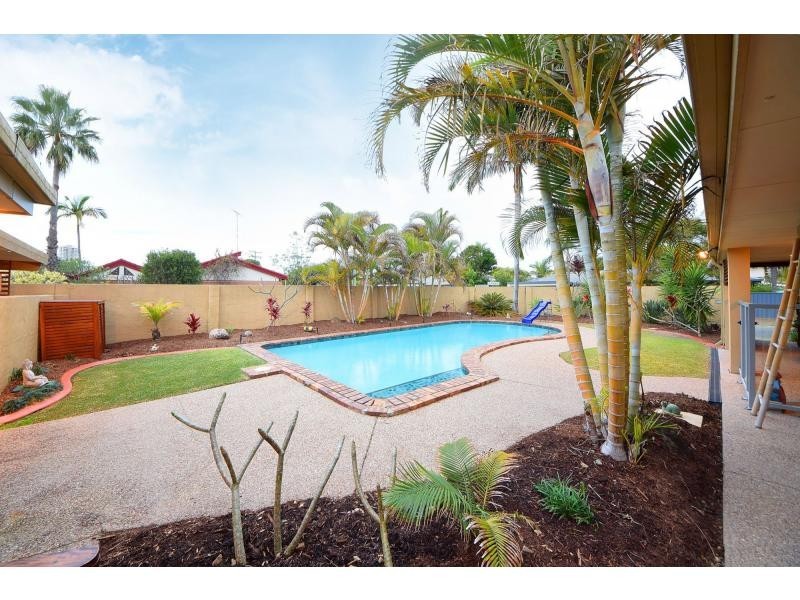 22 Bluejay Street, Burleigh Waters QLD 4220