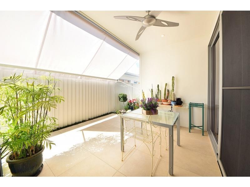 2/5 Ferny Fairway, Burleigh Heads QLD 4220