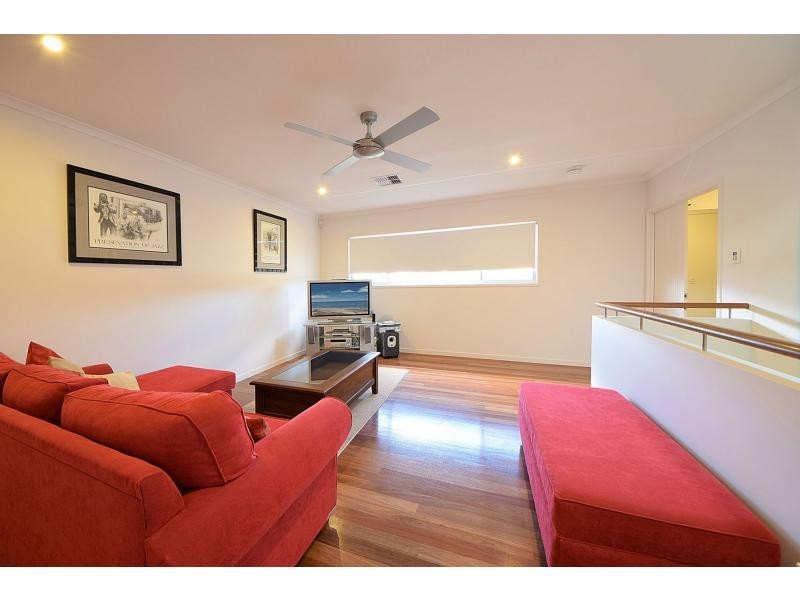 2/5 Ferny Fairway, Burleigh Heads QLD 4220