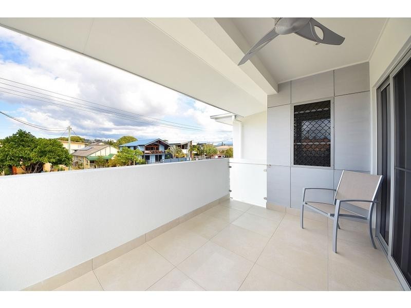 2/5 Ferny Fairway, Burleigh Heads QLD 4220