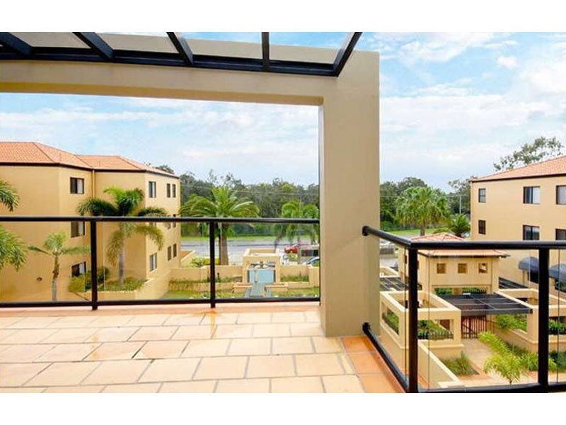 54/24 Slatyer Avenue, Bundall QLD 4217