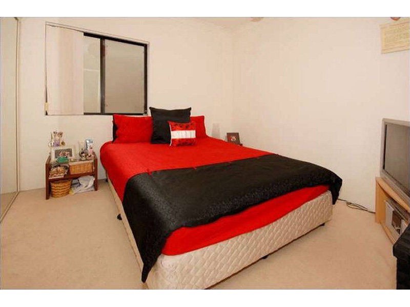 54/24 Slatyer Avenue, Bundall QLD 4217