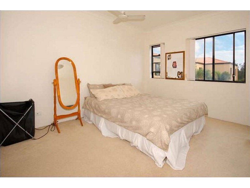 54/24 Slatyer Avenue, Bundall QLD 4217
