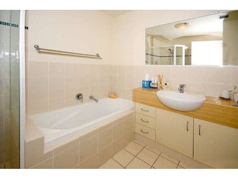 54/24 Slatyer Avenue, Bundall QLD 4217