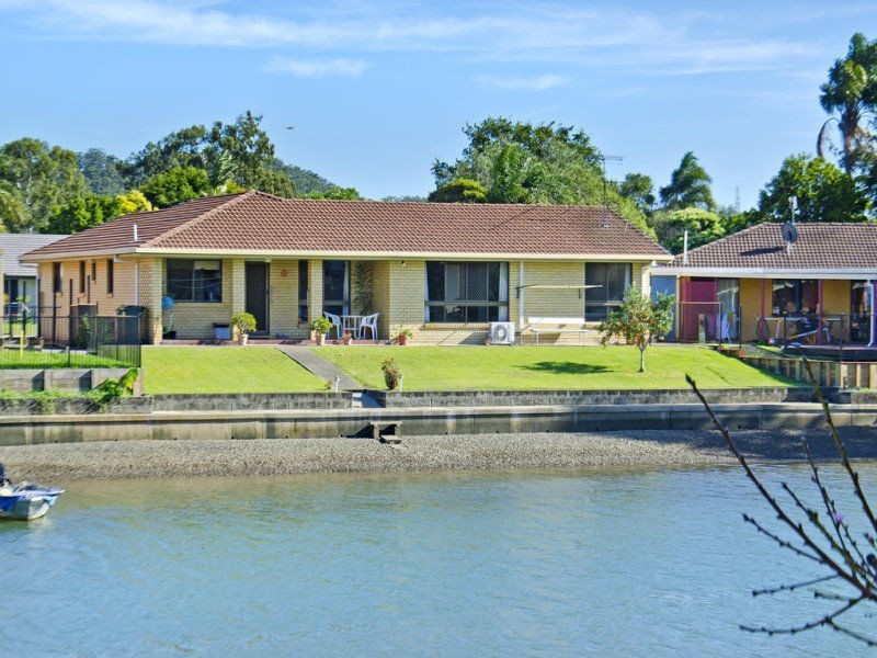 4 Spinnaker Court, Currumbin Waters QLD 4223