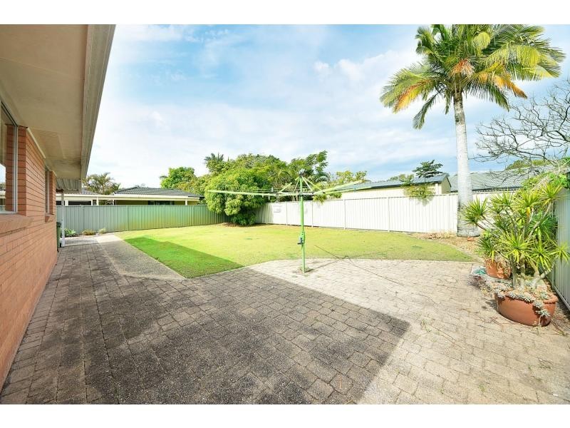 28 Dabchick Drive, Burleigh Waters QLD 4220