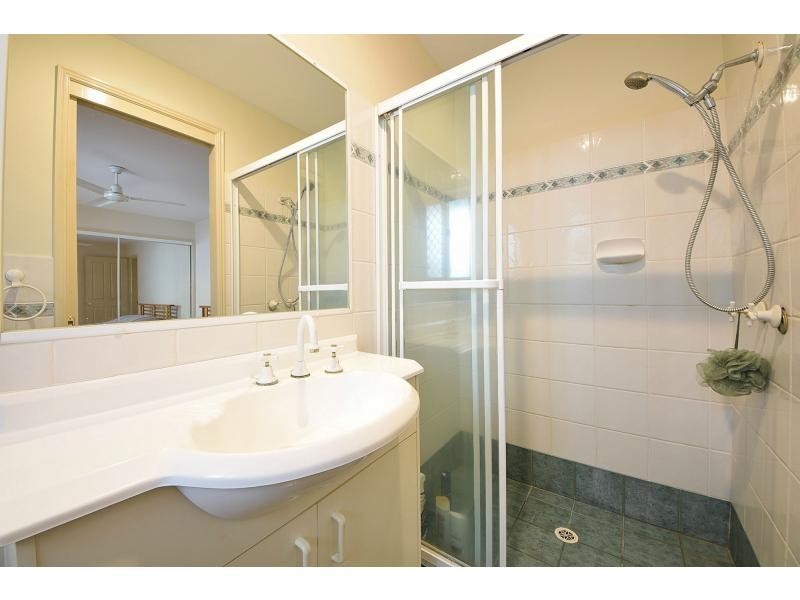 1/436 Cypress Terrace North, Palm Beach QLD 4221