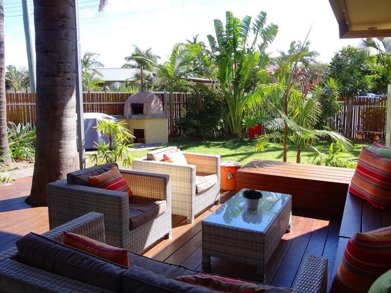 37 Banksia Broadway, Burleigh Waters QLD 4220