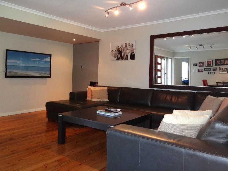 37 Banksia Broadway, Burleigh Waters QLD 4220