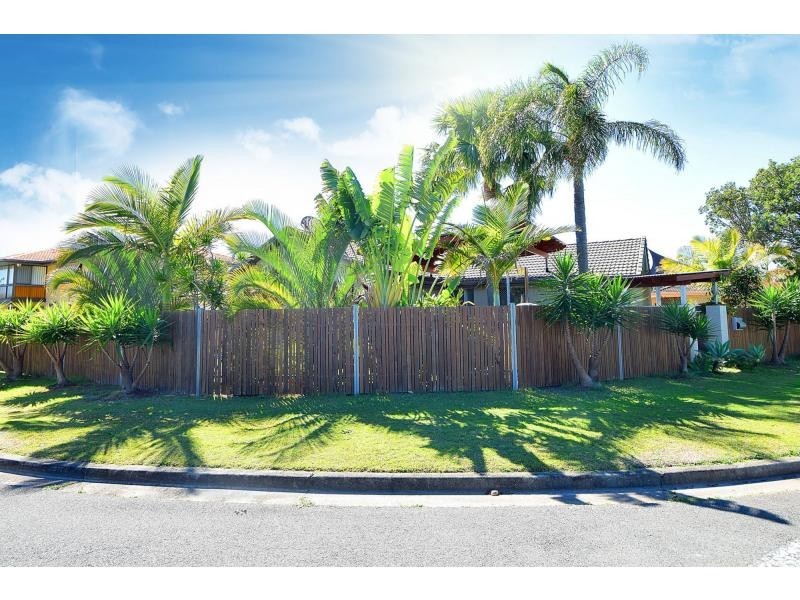 37 Banksia Broadway, Burleigh Waters QLD 4220