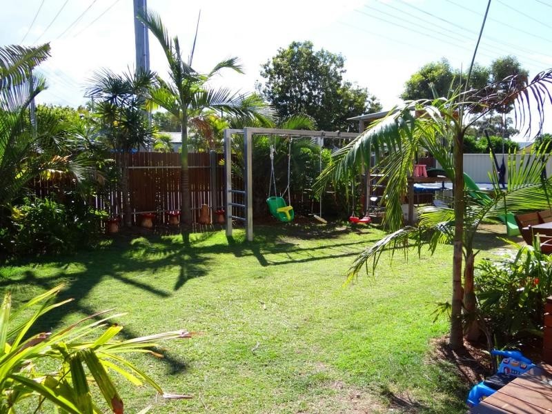 37 Banksia Broadway, Burleigh Waters QLD 4220