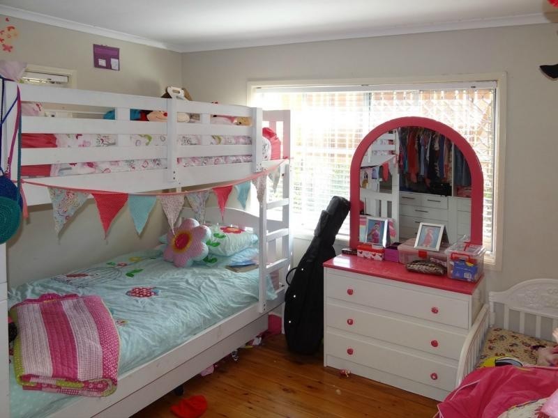 37 Banksia Broadway, Burleigh Waters QLD 4220