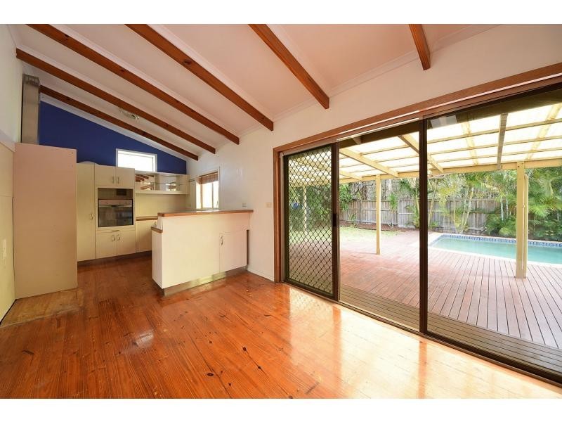 12 Barwon Street, Burleigh Waters QLD 4220