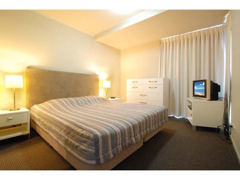 1042/1 Ocean Street, Burleigh Heads QLD 4220