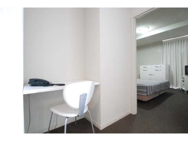 1042/1 Ocean Street, Burleigh Heads QLD 4220