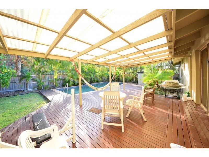 12 Barwon Street, Burleigh Waters QLD 4220