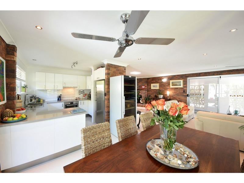 1/8 Russell Court, Miami QLD 4220