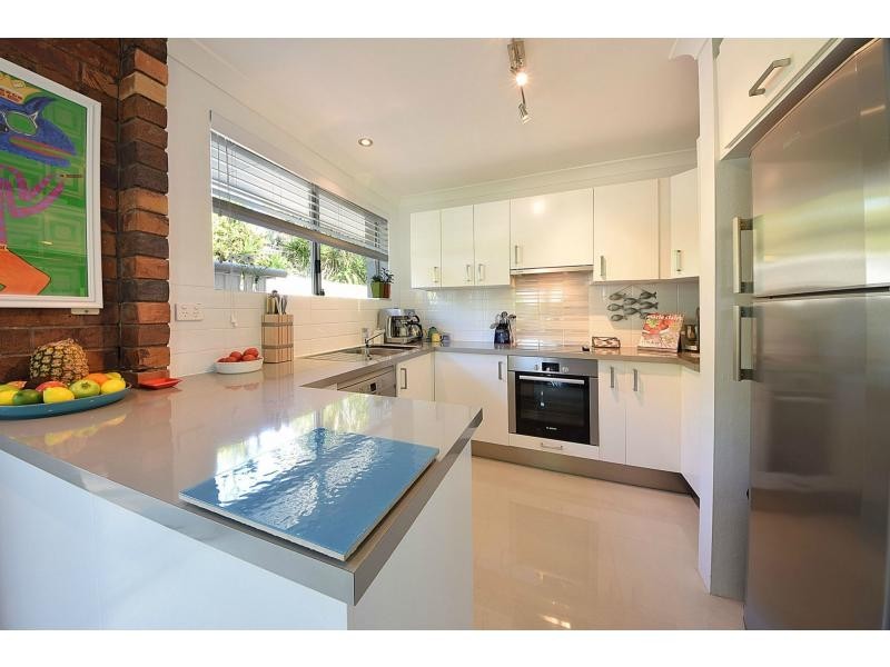 1/8 Russell Court, Miami QLD 4220