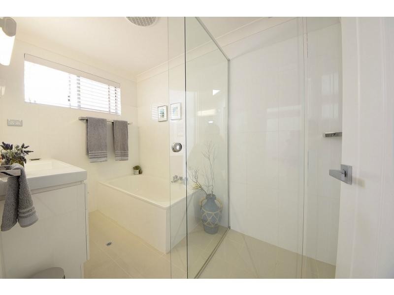 1/8 Russell Court, Miami QLD 4220