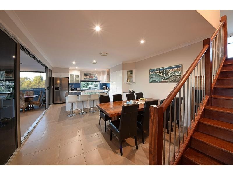 15 Barton Street, Reedy Creek QLD 4227