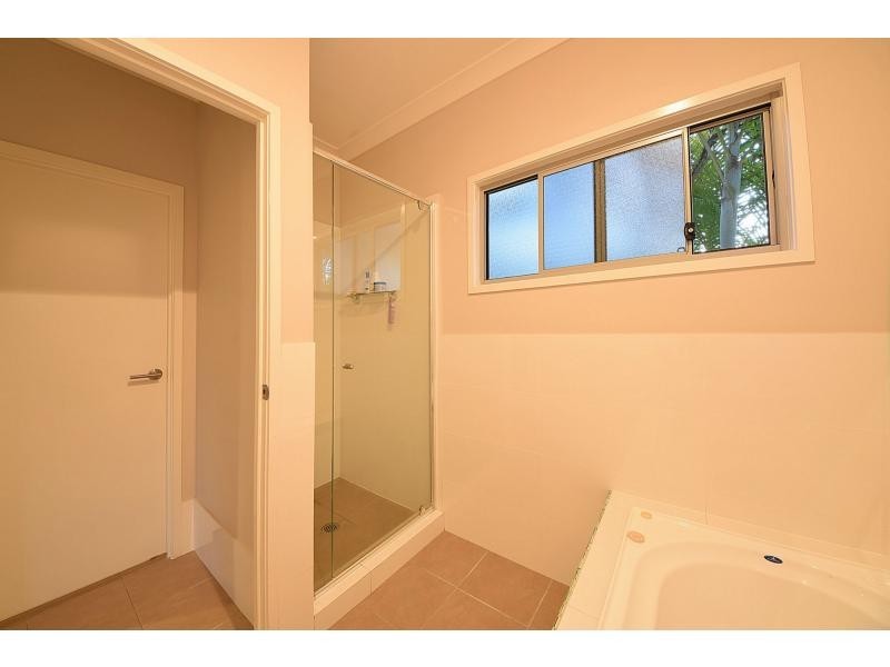 15 Barton Street, Reedy Creek QLD 4227