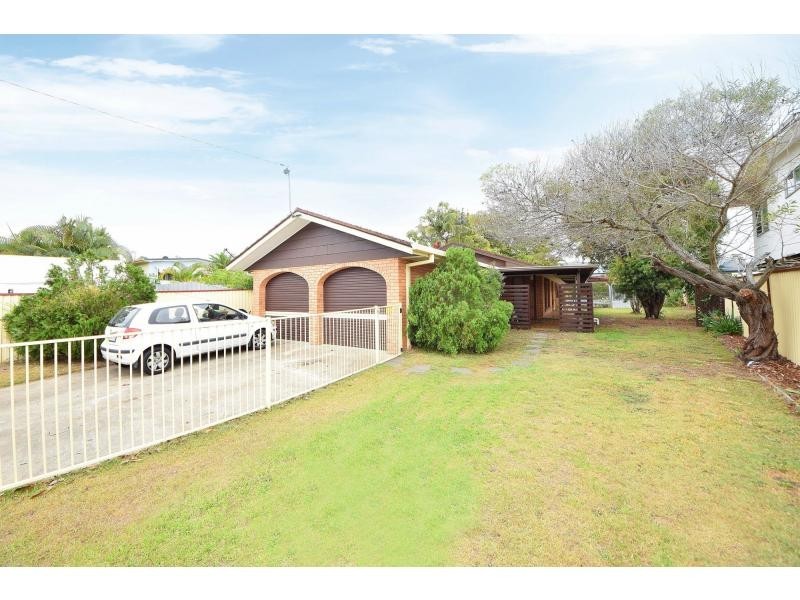 16 Kallay Street, Miami QLD 4220