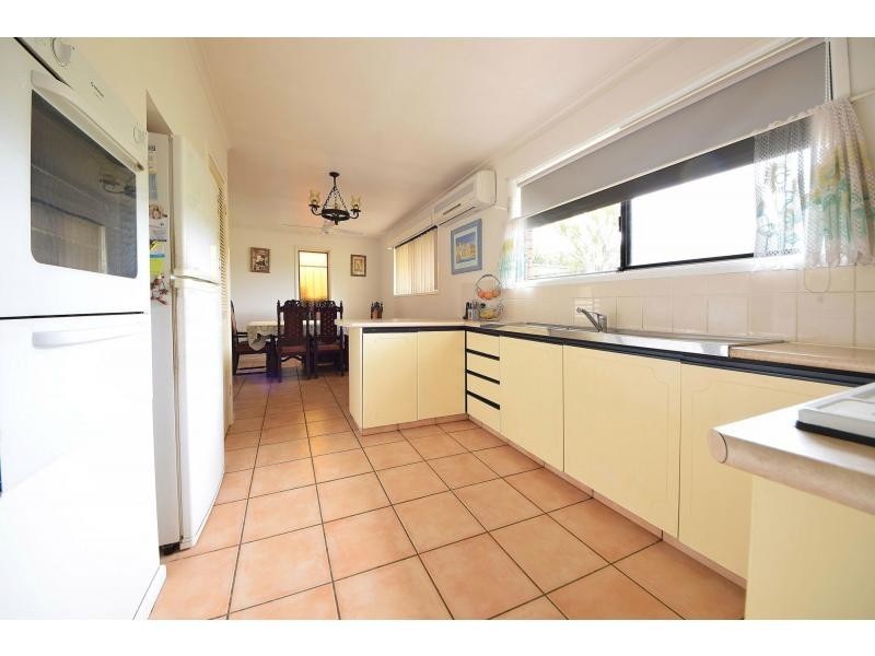 16 Kallay Street, Miami QLD 4220