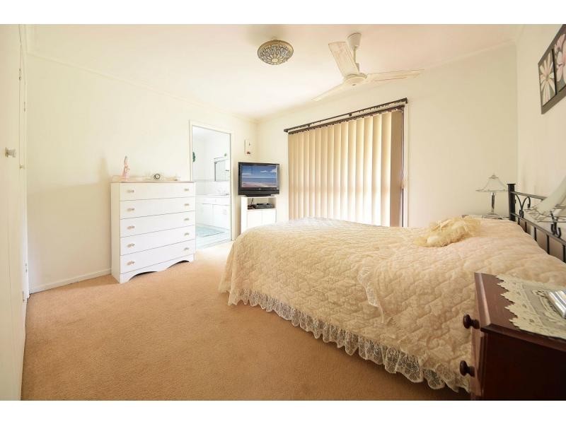 16 Kallay Street, Miami QLD 4220