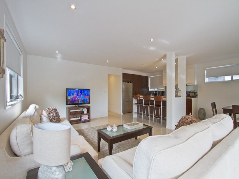 121 Nobby Parade, Miami QLD 4220