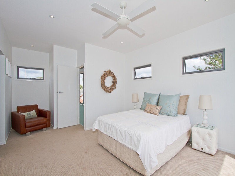 121 Nobby Parade, Miami QLD 4220
