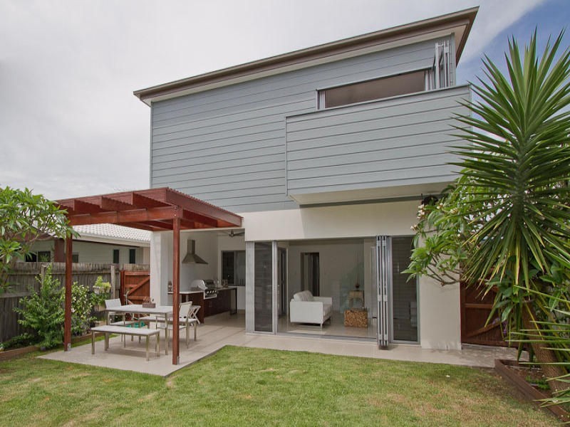 121 Nobby Parade, Miami QLD 4220