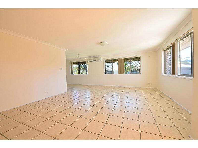 28 Dabchick Drive, Burleigh Waters QLD 4220