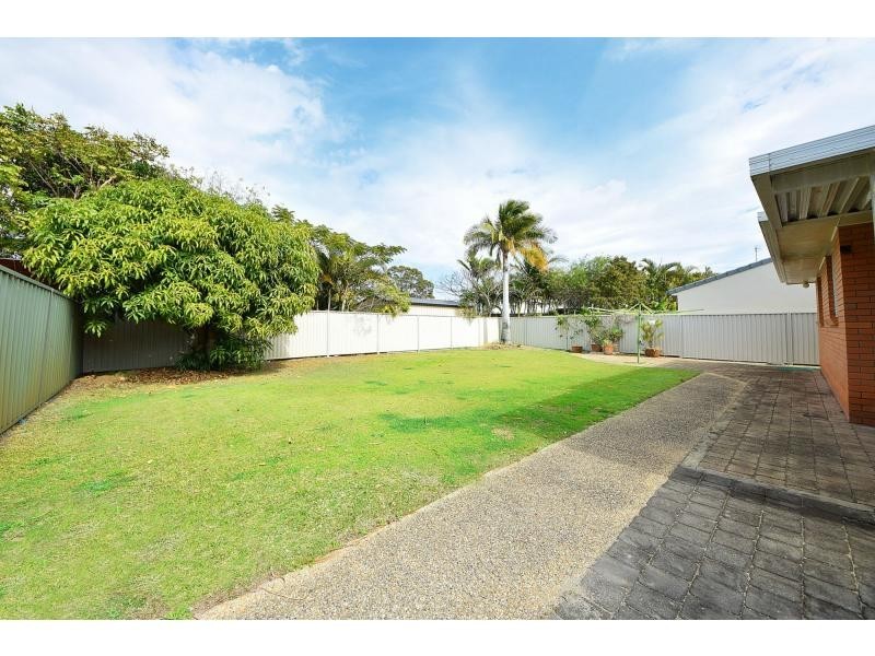 28 Dabchick Drive, Burleigh Waters QLD 4220