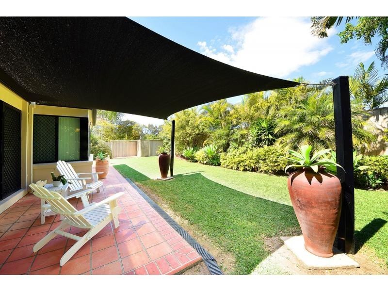 4 Sea Eagle Drive, Burleigh Waters QLD 4220