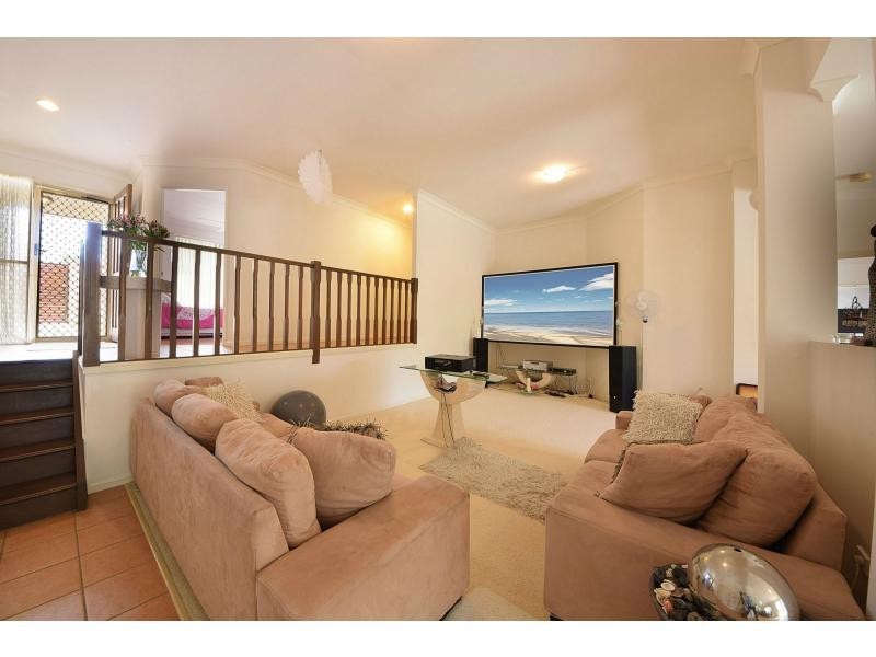 34 Wonga Street, Burleigh Heads QLD 4220