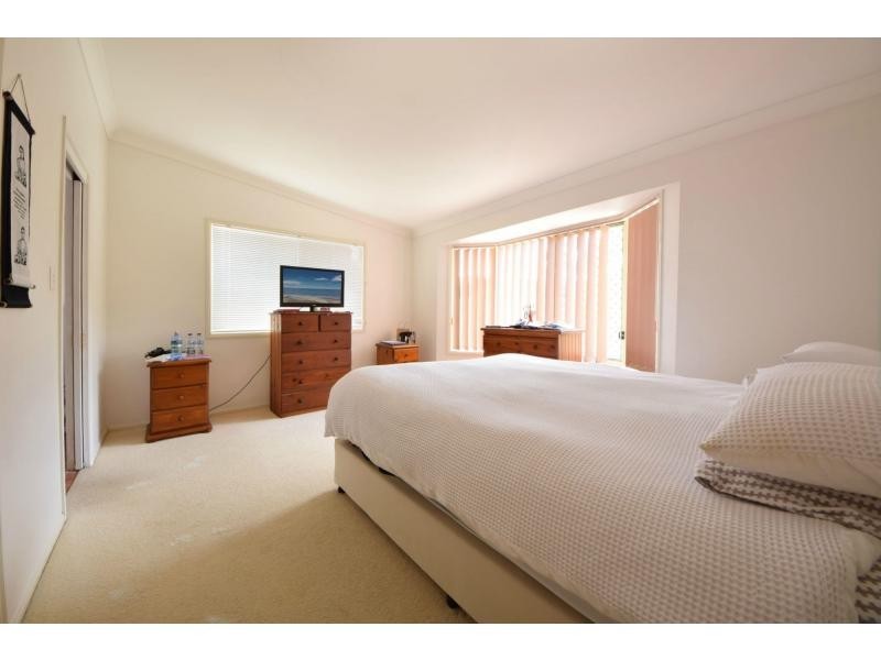 34 Wonga Street, Burleigh Heads QLD 4220