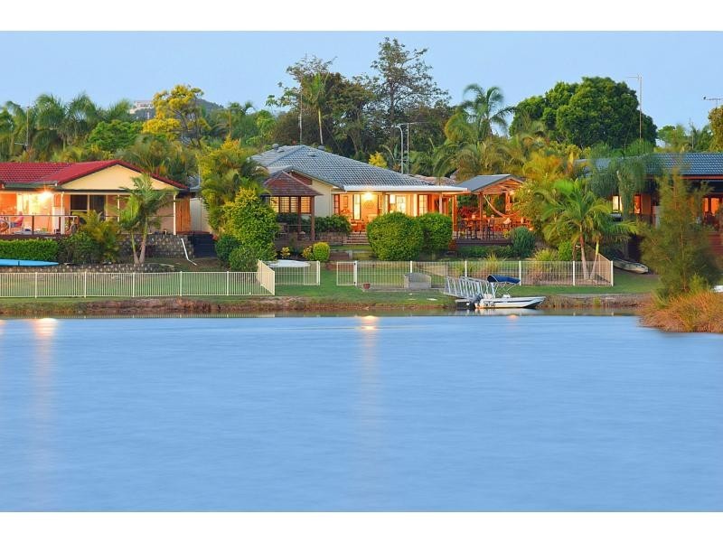 54 Honeyeater Drive, Burleigh Waters QLD 4220